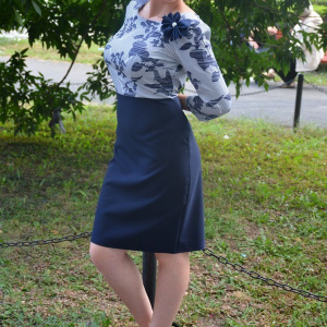 Rochie fashion cu model pana in talie si simplu in partea de jos - Img 3