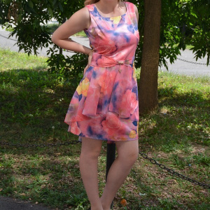 Rochie moderna, cu imprimeu floral spectaculos de colorat - Img 4