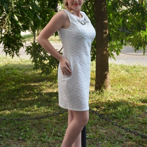 Rochie tinereasca din material cu imprimeu in tesatura, alba - Img 3
