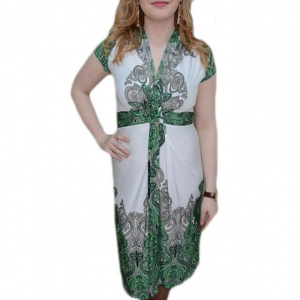 Rochie tinereasca, nuanta verde, decolteu in V, lungime medie