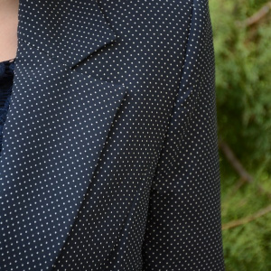 Sacou modern, de culoare bleumarin-alb, disponibil in masuri mari - Img 3