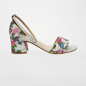 Sanda fashion cu design multicolor pe fond alb si bareta pe glezna - Img 1