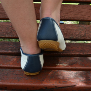 Balerin din piele in nuanta de alb cu bleumarin, cu siret - Img 4