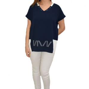 Bluza casual, cu imprimeu strasuri la gat si partea de jos, pe fundal bleumarin - Img 1