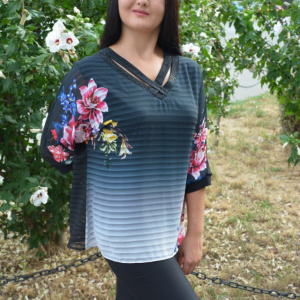 Bluza casual-elegant cu design de flori si dungi pe fond negru - Img 5