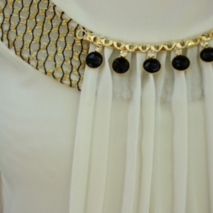 Bluza deosebita de culoare alba cu detalii aurii in partea de sus - Img 5