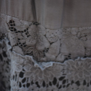 Bluza moderna Kara cu insertii de broderie si dantela ,nuanta de negru - Img 6