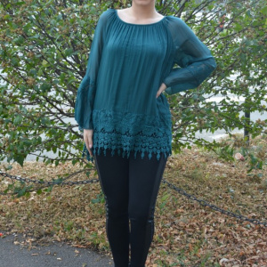 Bluza moderna Kara cu insertii de broderie si dantela,nuanta de verde - Img 2