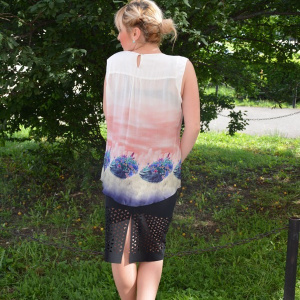 Bluza rafinata de zi cu croi drept, fara maneci, design multicolor - Img 4