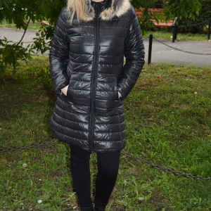 Jacheta moderna, lunga, masura mare,de culoare neagra, cu fermoar - Img 3