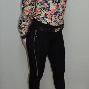 Pantalon casual cu insertii de strasuri si fermoar, nuanta neagra - Img 3