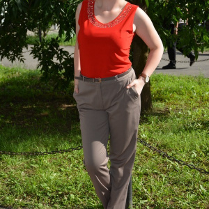 Pantalon lung cu aspect clasic, nuanta nisipie, cu talie medie - Img 2