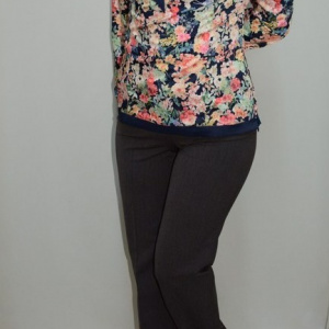 Pantalon lung , de culoare maro, cu un design clasic - Img 2