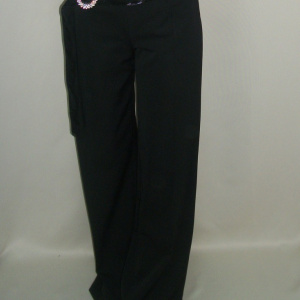 Pantalon negru, evazat, model simplu cu curea satinata in talie - Img 3