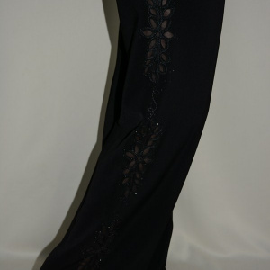 Pantalon rafinat, nuanta de negru, design interesant floral - Img 3