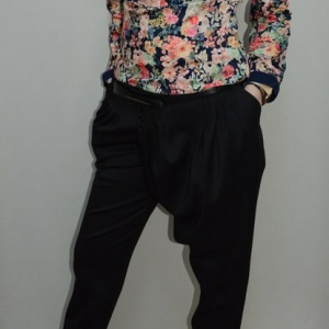 Pantalon tineresc cu croiala moderna, nuanta neagra cu buzunare - Img 2