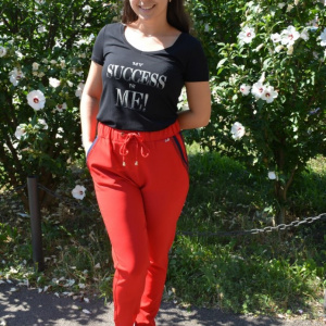 Pantaloni lejeri lungi,model cu strasuri la buzunar,nuanta de rosu - Img 2