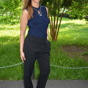 Pantaloni negri Suzane cu model deosebit - Img 3