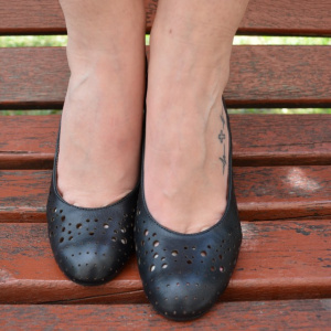 Pantof elegant, modern, cu toc patrat inalt, pe negru, foarte comozi - Img 3