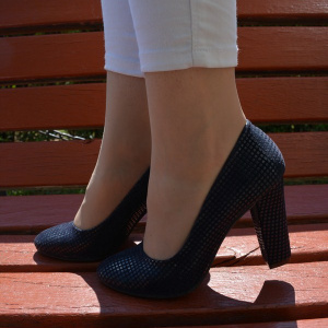 Pantof trendy cu design de patratele, nuanta bleumarin lucios-mat - Img 3