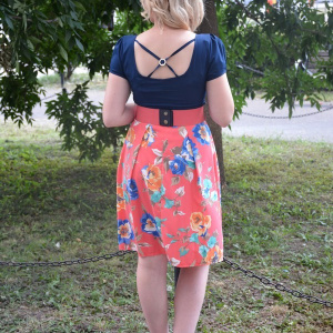Rochie casual, bleumarin-corai, cu imprimeu floral si insertie de dantela - Img 4