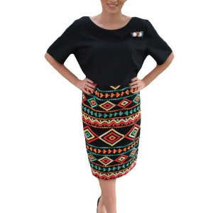Rochie casual cu maneca scurta, neagra cu broderie multicolora - Img 1