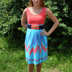 Rochie casual de vara fara maneca si imprimeu multicolor - Img 2