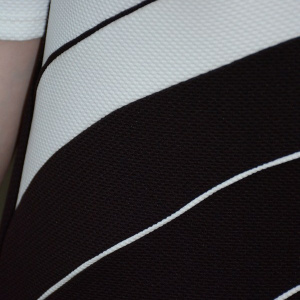 Rochie casual masura mare, de nuanta maro combinata cu alb - Img 4