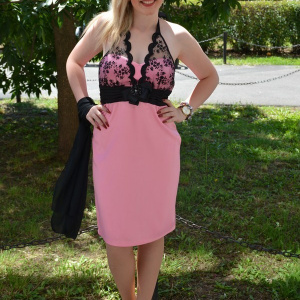 Rochie de gala scurta, un roz placut cu insertii din dantela ca design - Img 2