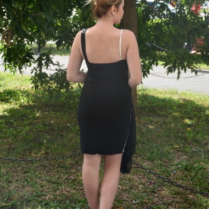 Rochie de ocazie rafinata, neagra cu alb, si insertii de strass-uri - Img 4