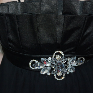 Rochie de seara, nuanta de negru, cristale argintii aplicate - Img 3