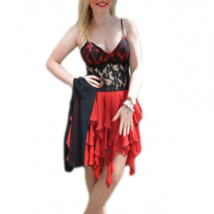Rochie de seara rosie, design asimetric, cu insertii din dantela neagra - Img 1
