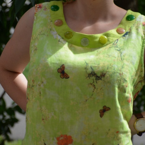 Rochie deosebita de zi verde deschis, cu decorata la decolteu - Img 5