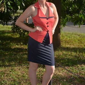Rochie deosebita tip costumas, corai-bleumarin, model scurt - Img 3