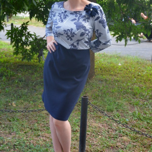 Rochie fashion cu model pana in talie si simplu in partea de jos - Img 4