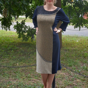 Rochie fashion de culoare bleumarin combinata cu insertii aurii - Img 2