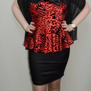 Rochie in nuante de negru-corai, doua piese deosebite - Img 2