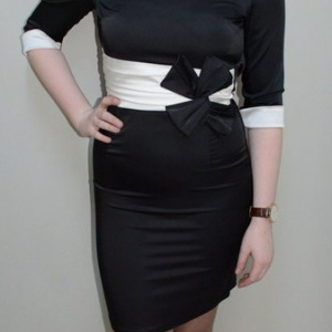 Rochie in tendinte, nuanta de negru, decolteu rotund, croi simplu - Img 2