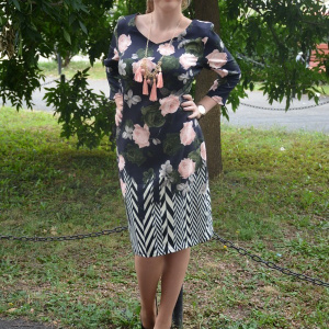 Rochie rafinata cu manaca trei-sferturi, model scurt, elegant - Img 2