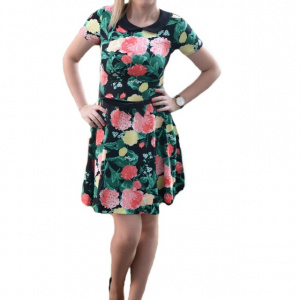 Rochie tinerasca, cu imprimeu floral minunat