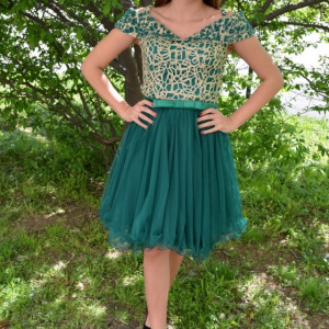 Rochie tinereasca din tul cu design de margele, greenery-auriu - Img 2