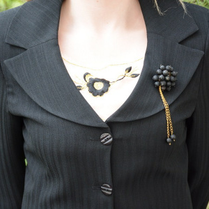 Sacou elegant, cu bluza roz pudra, inclusa in pret, clasic, pe negru - Img 5