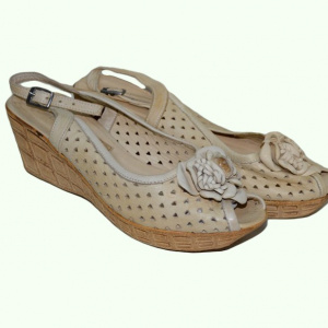 Sanda comoda cu talpa usoara, aspect de pluta, piele moale bej - Img 2