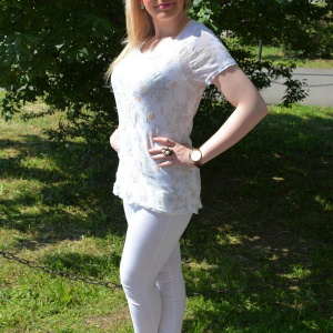 Tricou modern, doua piese de culoare alba, marime universala - Img 3