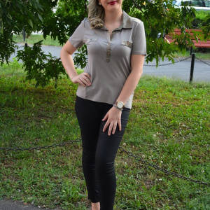 Tricou rafinat cu guler din saten, de culoare bej, model clasic - Img 2