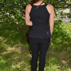 Bluza chic de ocazie, cu design de flori brodate pe fond negru - Img 5