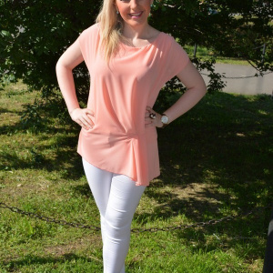 Bluza comoda cu design simplist, de culoare piersica, maneca scurta - Img 2