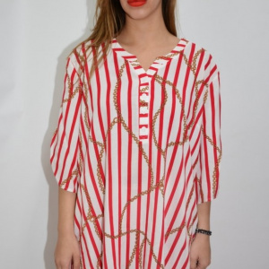 Bluza dama, casual, model cu dungi rosii, pe fundal alb - Img 2