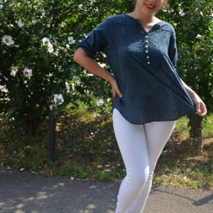 Bluza de vara tip camasa Jeniffer ,model cu broderie si paiete ,nuanta de bleumarin - Img 3
