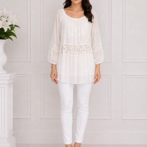 Bluza rafinata Luna cu insertii de dantela ,nuanta de alb